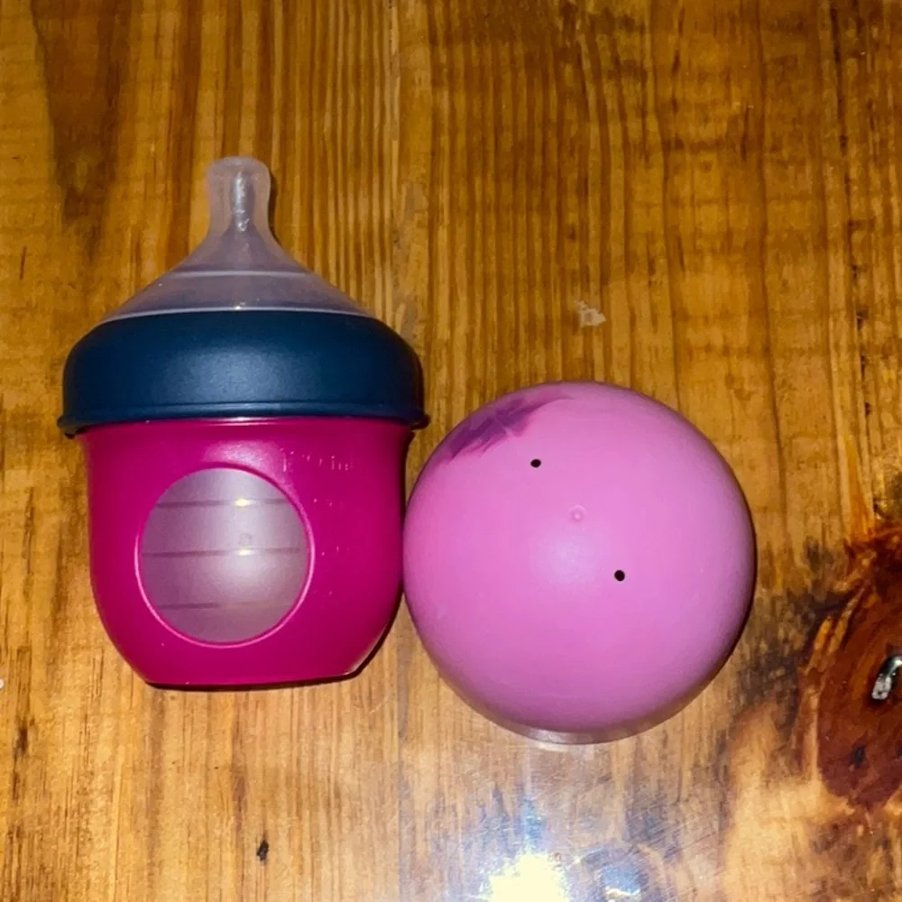 Boon Nursh Silicone Baby Bottle (120nL/4oz)